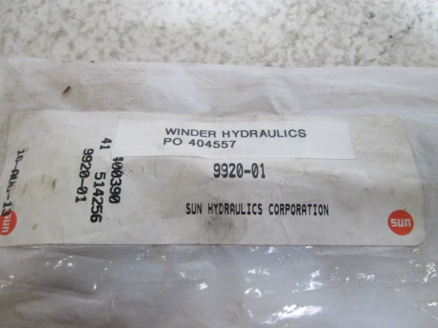 LOT OF 4 SUN HYDRAULICS 9920-001 STUD KIT *NEW IN A BAG*