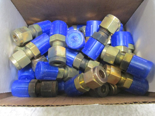LOT OF 40 PARKER 4-4 FBZ-B CPI FITTING BRASS *NEW IN BOX*