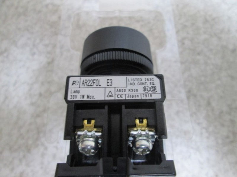 FUJI AR22F0L-10E3A PUSHBUTTON AMBER * ORIGINAL PACKAGE *
