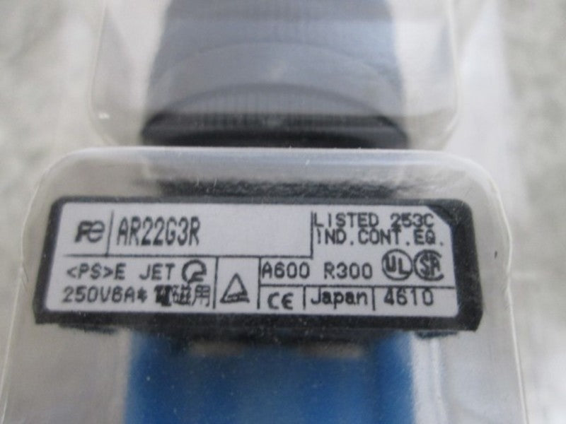 FUJI AR22G3R-10B PUSHBUTTON W/FULL GUARD * ORIGINAL PACKAGE *