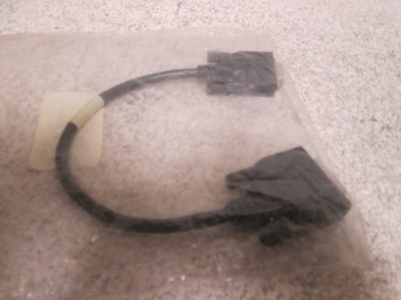 EMERSON SNCDD-001 CABLE SYNC IN/OUT * NEW IN A BAG *