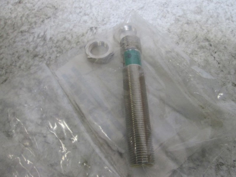 TURCK BI2-G12-AZ33X-B3131 2MM PROXIMITY SENSOR * NEW IN FACTORY BAG *