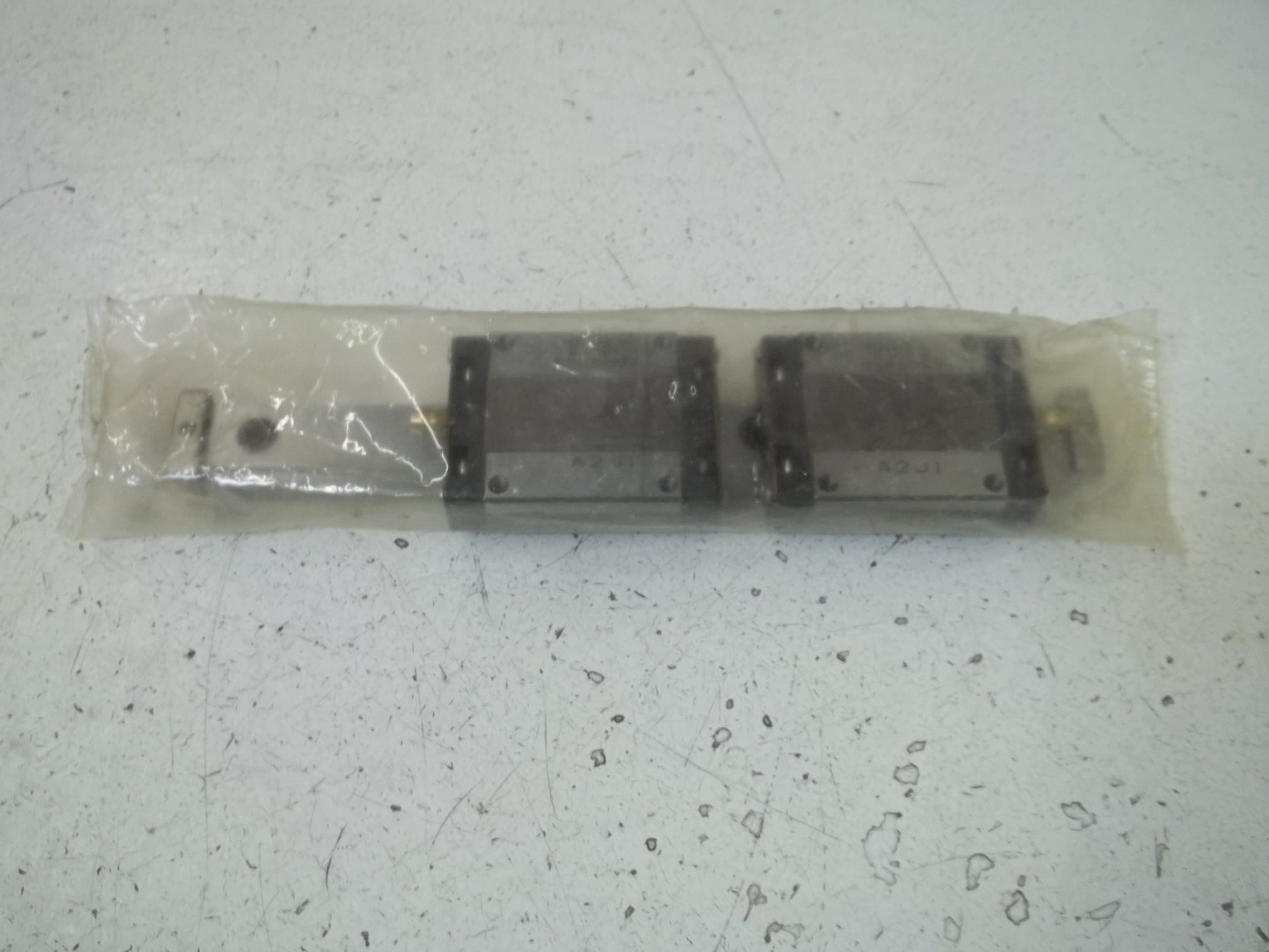 THK RSR20MV LINEAR SLIDE * NEW IN A BAG *