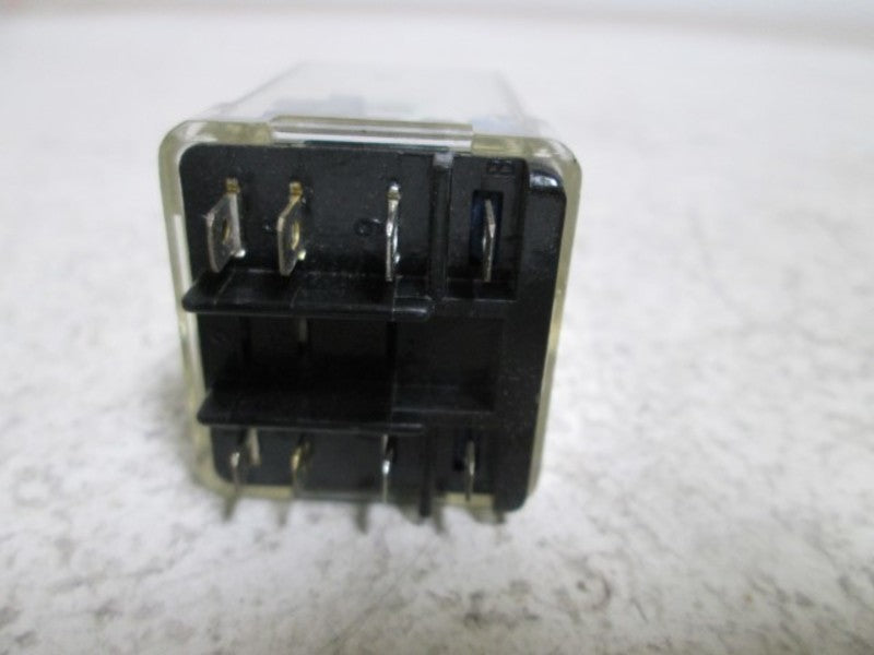 LOT OF 2 D5PR2T RELAY 24VAC *NEW IN BOX*
