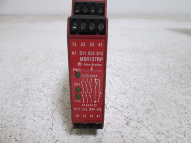 ALLEN BRADLEY 440R-N23135 SER. A MONITORING SAFETY RELAY * USED *