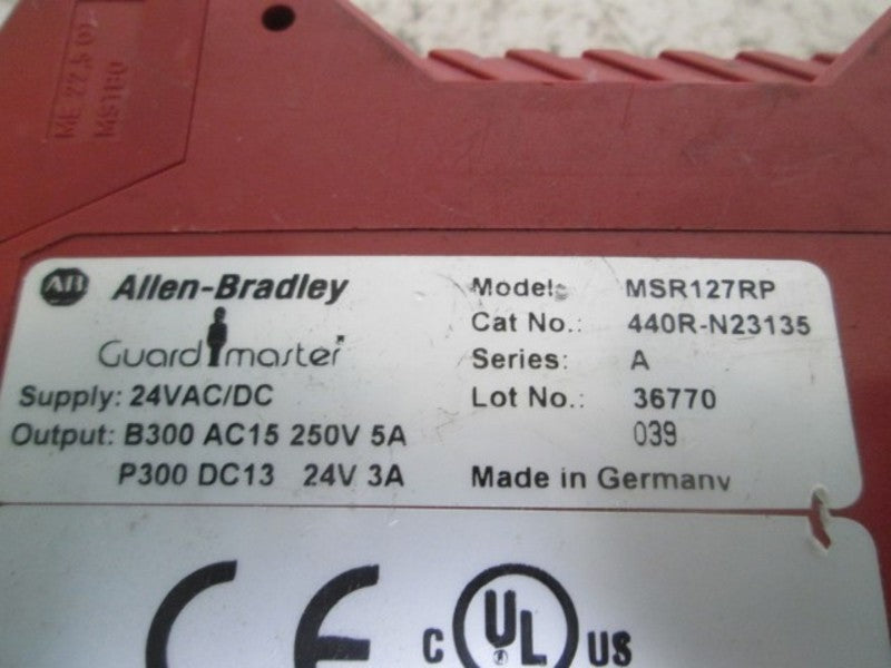 ALLEN BRADLEY 440R-N23135 SER. A MONITORING SAFETY RELAY * USED *
