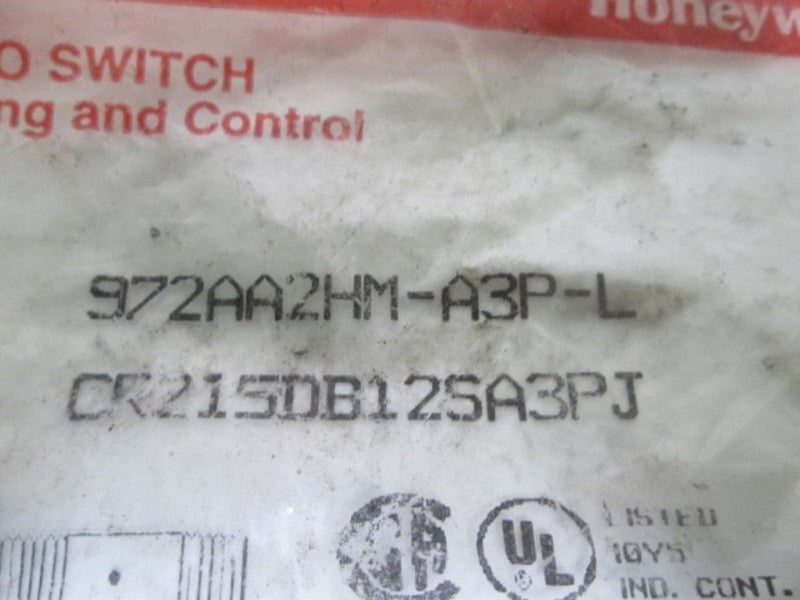 HONEYWELL 972AA2HM-A3P-L PROXIMTIY SWITCH W/QD * NEW IN A BAG *
