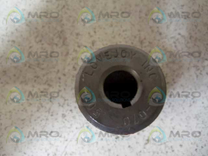 LOT OF 12 LOVEJOY L-070 HUB 5/8 *NEW NO BOX*
