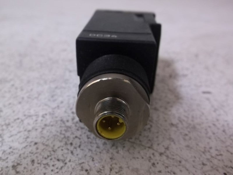 ALLEN BRADLEY 42GRR-9000-QD SER. A PHOTOELECTRIC SENSOR * USED *