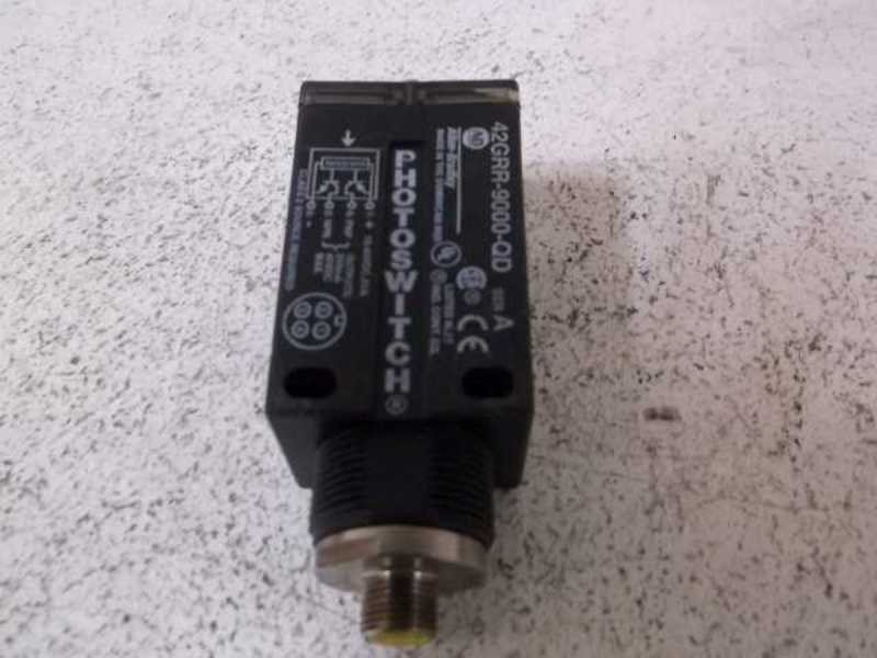 ALLEN BRADLEY 42GRR-9000-QD SER. A PHOTOELECTRIC SENSOR * USED *