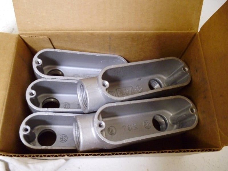 LOT OF 5 APPLETON LB75-A ALUMINUM UNILET CONDUIT BODY *NEW IN BOX*