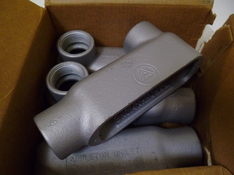 LOT OF 4 APPLETON LB100-M 1" MALL IRON CONDUIT OUTLET *NEW IN BOX*