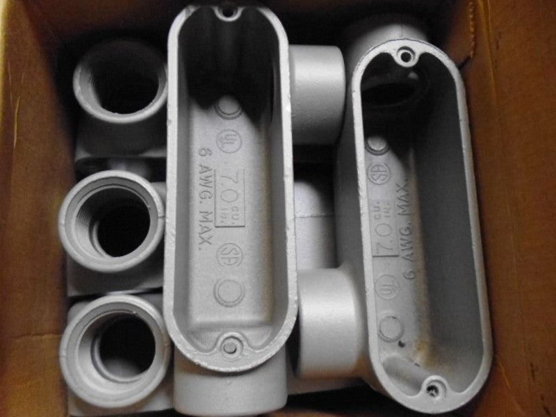 LOT OF 5 APPLETON LL75-A 3/4" ALUMINUM CONDUIT OUTLET BODY *NEW IN BOX*