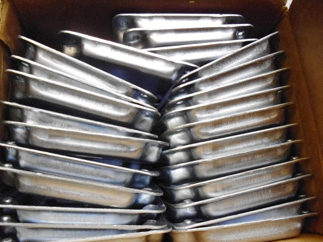 LOT OF 25 APPLETON 8365 OUTLET BOX COVER *NEW IN BOX*