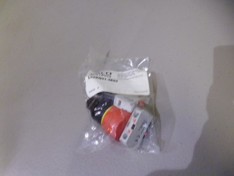 BACO CONTROLS L22DQ01-3E02 PUSH BUTTON * NEW IN FACTORY BAG *