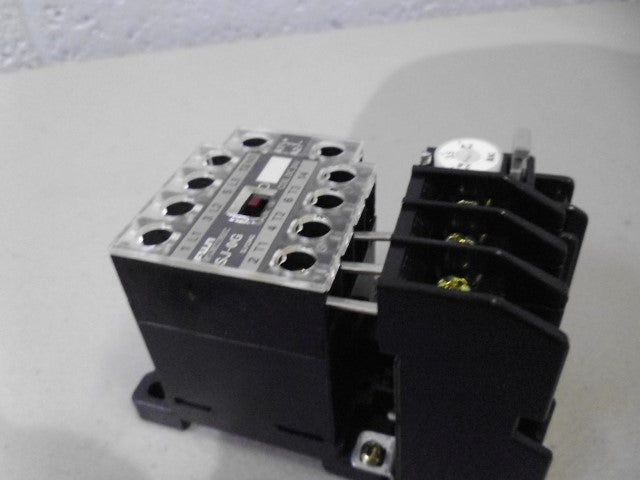 LOT OF 9 FUJI ELECTRIC SJ12AGC-E1024 MAGNETIC SWITCH MOTOR STARTER *NEW IN BOX*