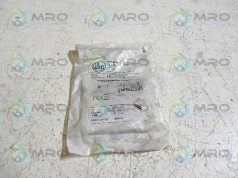 IFM EFECTOR OGP500 RETRO-REFLECTIVE SENSOR * NEW IN FACTORY BAG *