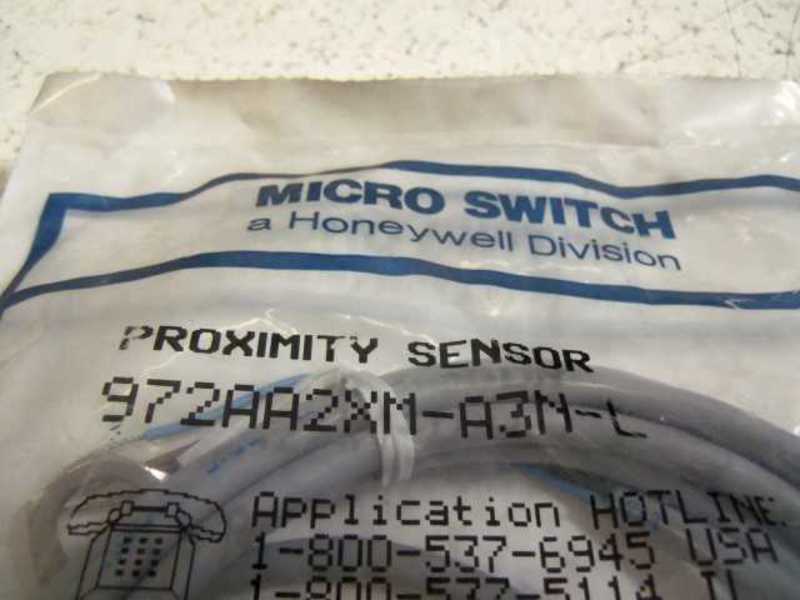 MICROSWITCH 972AA2XM-A3N-L PROXIMITY SENSOR * NEW IN FACTORY BAG *