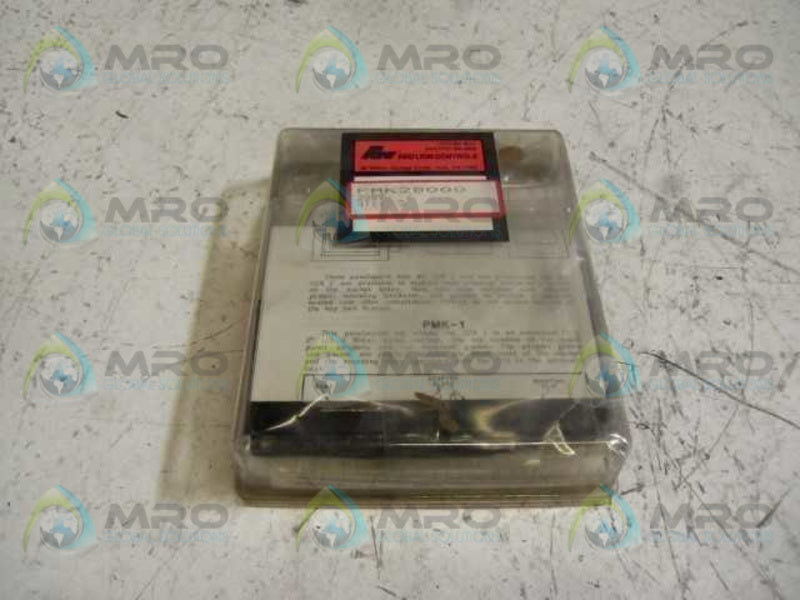 LOT OF 5 RED LION CONTROLS PMK2B000 PANEL MOUNT KIT *NEW IN BOX*