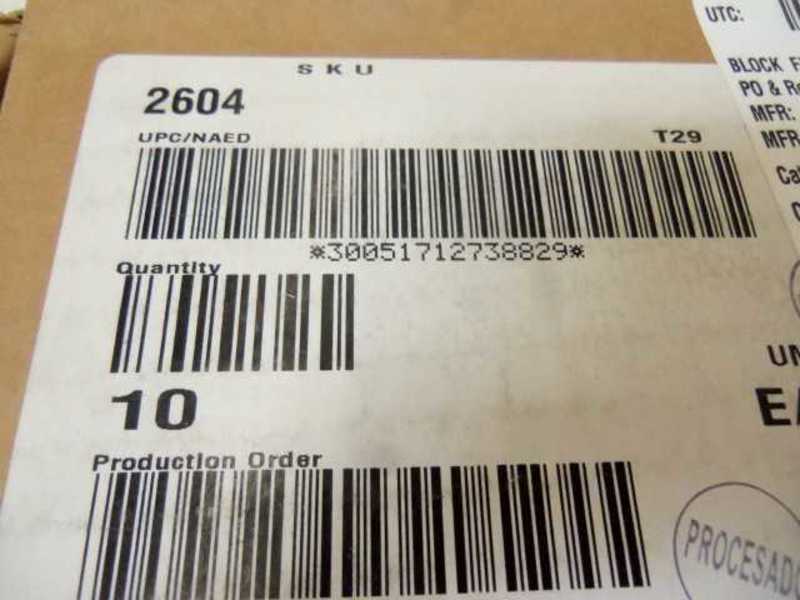 LOT OF 10 2604 FUSE BLOCKS *NEW IN BOX*
