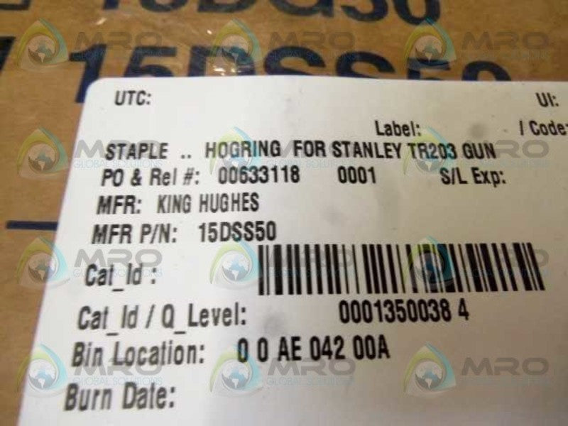 LOT OF 200 KHF 15DSS50 STAPLES *NEW IN BOX*