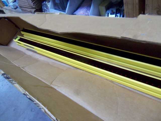 Banner Engineering SLSK30-1500Q88-1RE25 / 75133 NSFP * GENUINE *