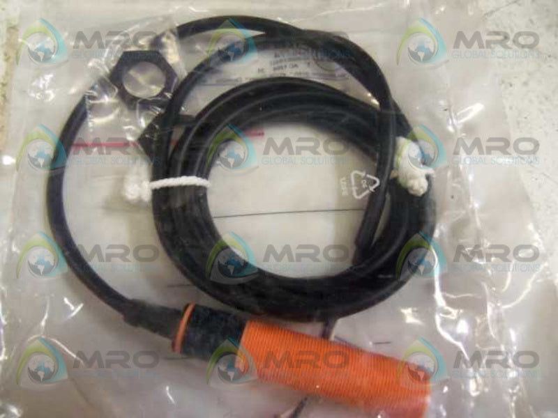IFM EFECTOR IG5774 INDUCTIVE PROXIMITY SENSOR * NEW IN FACTORY BAG *