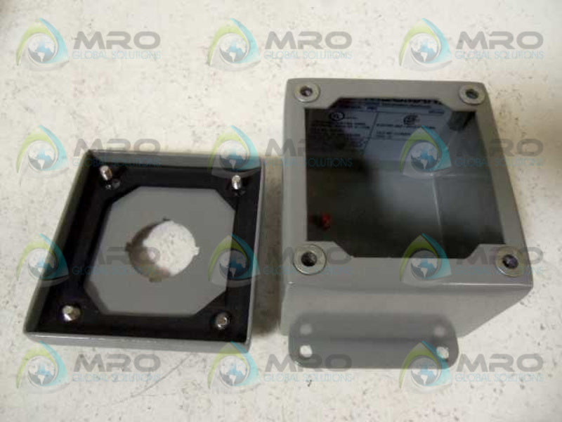 WIEGMANN PB1 PUSHBUTTON ENCLOSURE * NEW NO BOX *