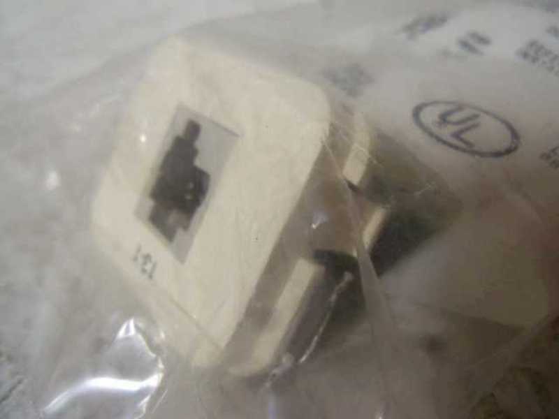 TYCO 555613-1 MODULAR JACK  NSMP
