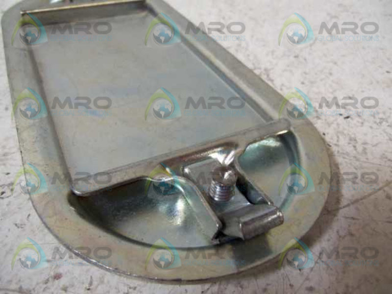 LOT OF 17 CROUSE-HINDS 670 CONDULET BODY COVER 2" NSNP