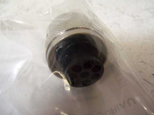 LOT OF 4 SOURIAU UTG6128PN CONNECTOR *NEW NO BOX*