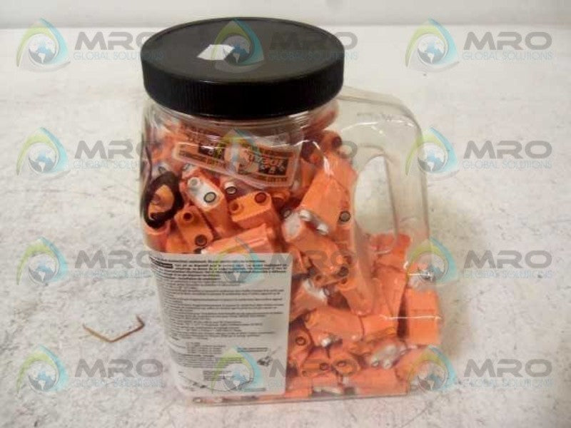 LOT OF 200 IDEAL #30-392J POWER PLUG *NEW IN BOX*