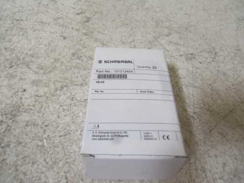 LOT OF 25 SCHMERSAL 101013404 VZ-U3 *NEW IN BOX*