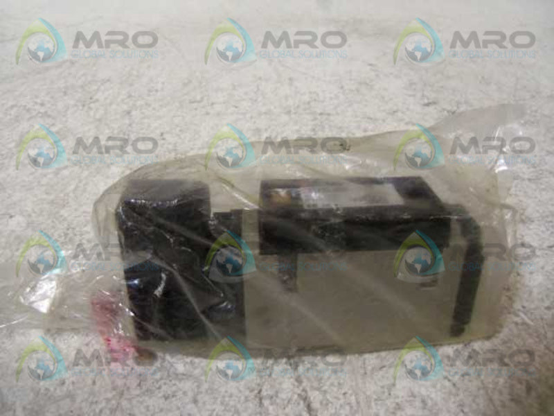 SMC NVFS3100R-5FZB SOLENOID VALVE * NEW NO BOX *