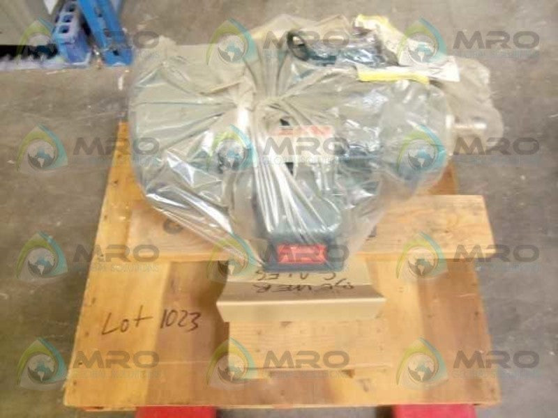 RELIANCE ELECTRIC P25G1118A MOTOR 254CTC 15 HP * NEW NO BOX *