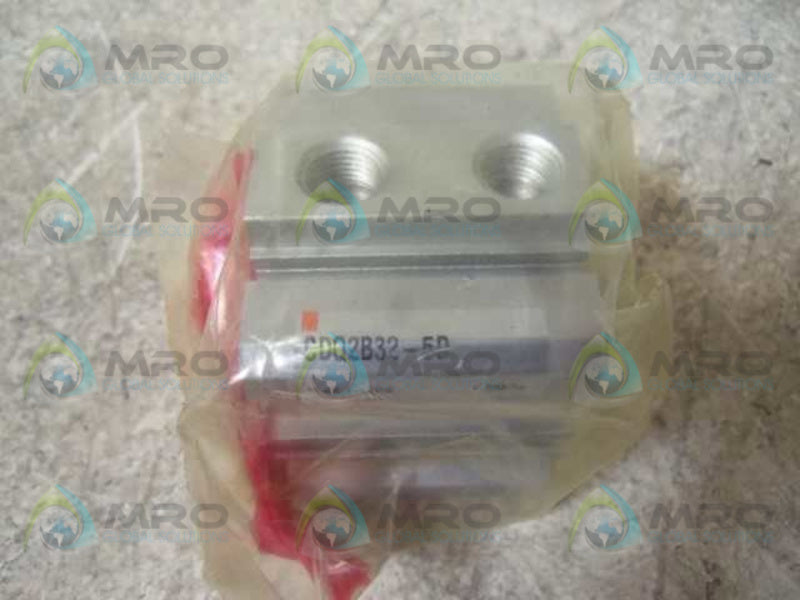 SMC CDQ2B32-5D AIR COMPACT CYLINDER * NEW IN BAG *
