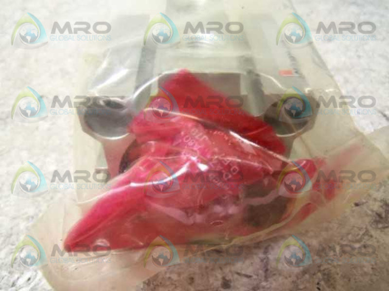 SMC CDQ2B32-5D AIR COMPACT CYLINDER * NEW IN BAG *