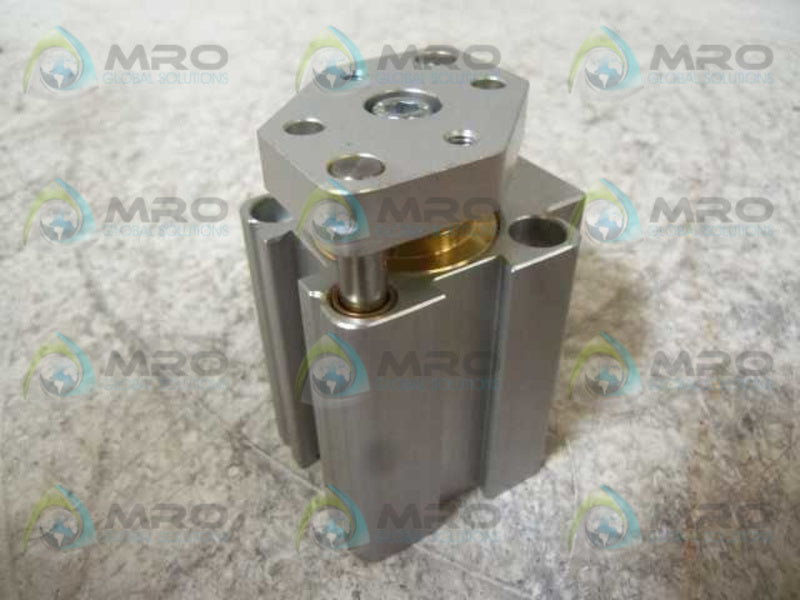 BOSCH 0 822 010 831 SHORT STROKE CYLINDER * NEW IN BAG *