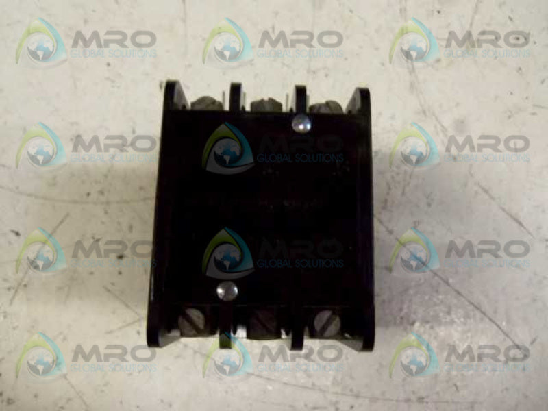 HONEYWELL R4212 G 1323 3-POLE CONTACTOR (AS PICTURED)  UNMP