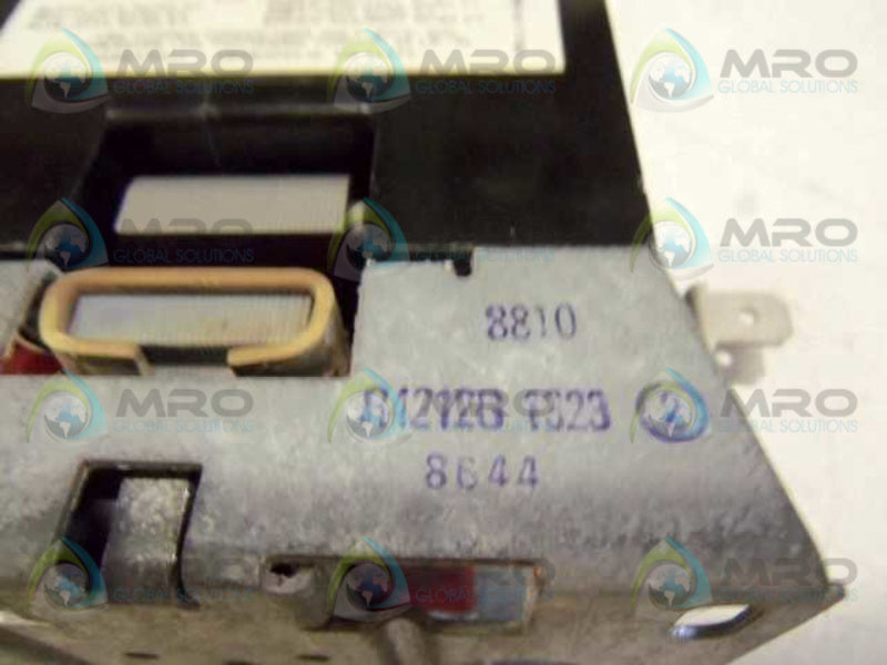 HONEYWELL R4212 G 1323 3-POLE CONTACTOR (AS PICTURED)  UNMP