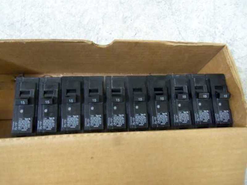 LOT OF 10 SIEMENS B115 CIRCUIT BREAKER 15A *NEW IN BOX*