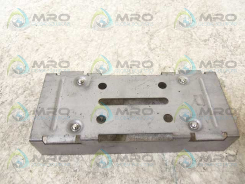 LOT OF 4 WIREMOLD G-3001A RIGID INSIDE COUPLING *NEW IN BOX*