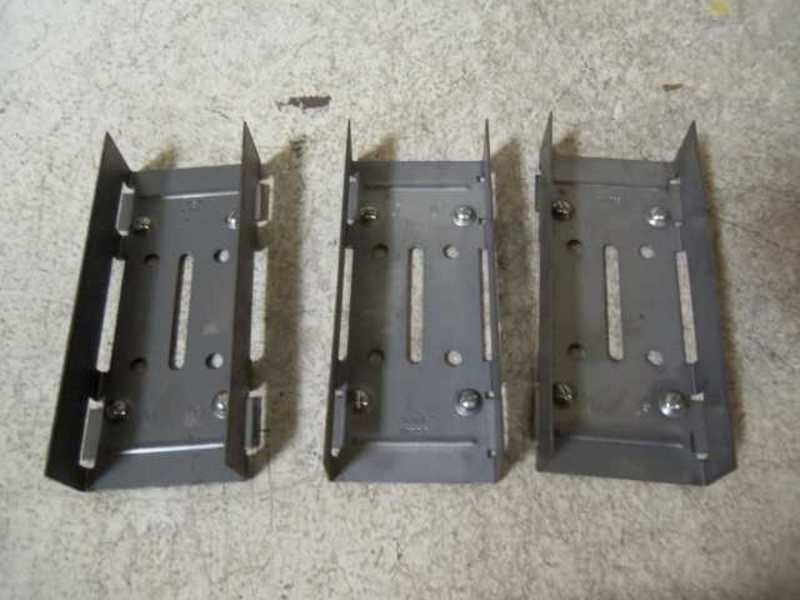 LOT OF 3 WIREMOLD G-3001A RIGID INSIDE COUPLING *NEW IN BOX*