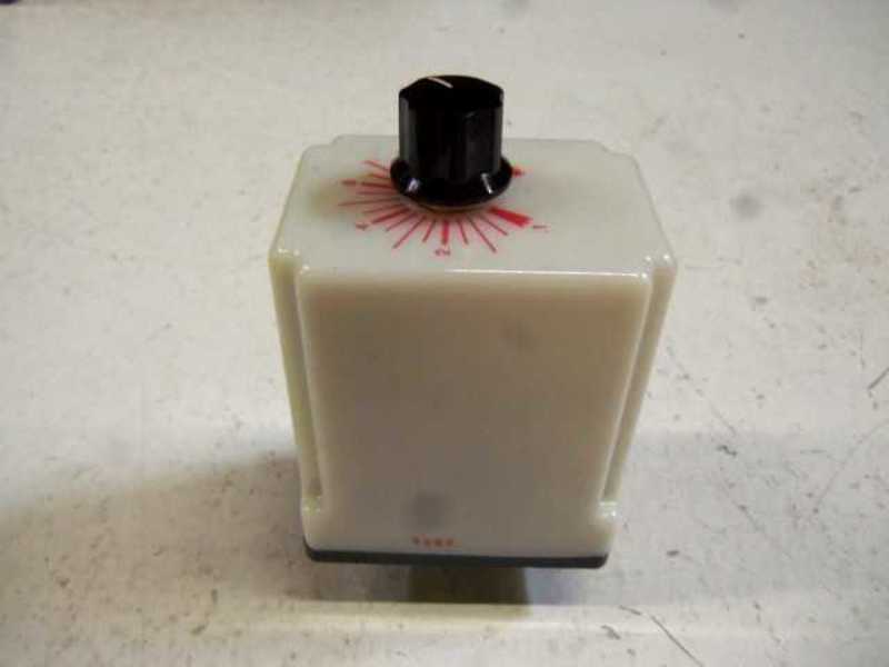 DAYTON 6X153F TIME DELAY RELAY 1-10 SEC  UNMP