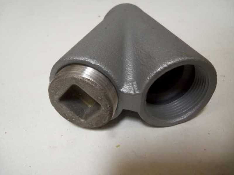 LOT OF 10 APPLETON EYSF125-A 1-1/4" ALUMINUM SEALING FITTINGS *NEW IN BOX*