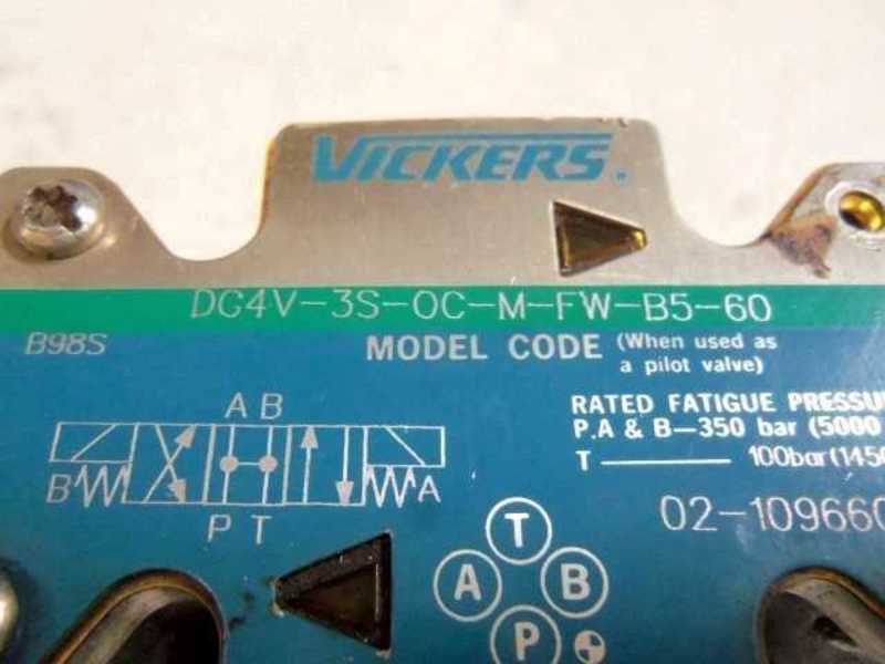 VICKERS DG4V-3S-0C-M-FW-B5-60 DIRECTIONAL VALVE (AS PICTURED)  UNMP