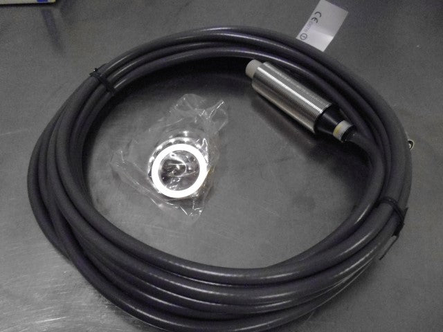 Omron V600H52 NSFP ** GENUINE ** V600 H52