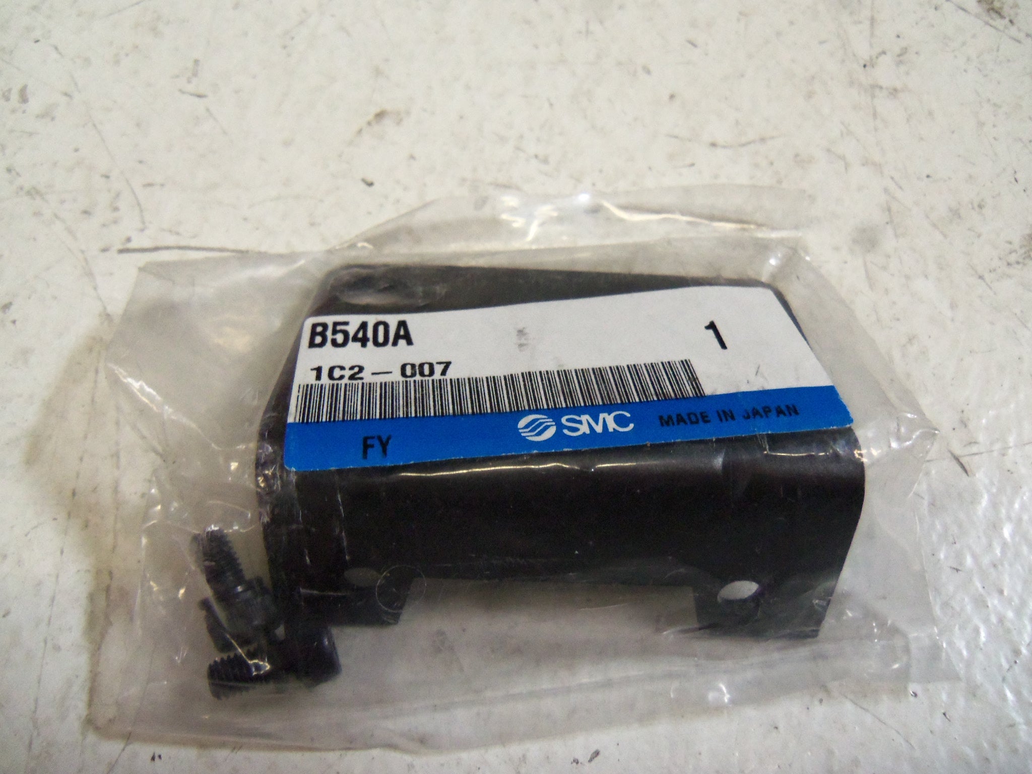 SMC B540A BRACKET * NEW IN FACTORY BAG *