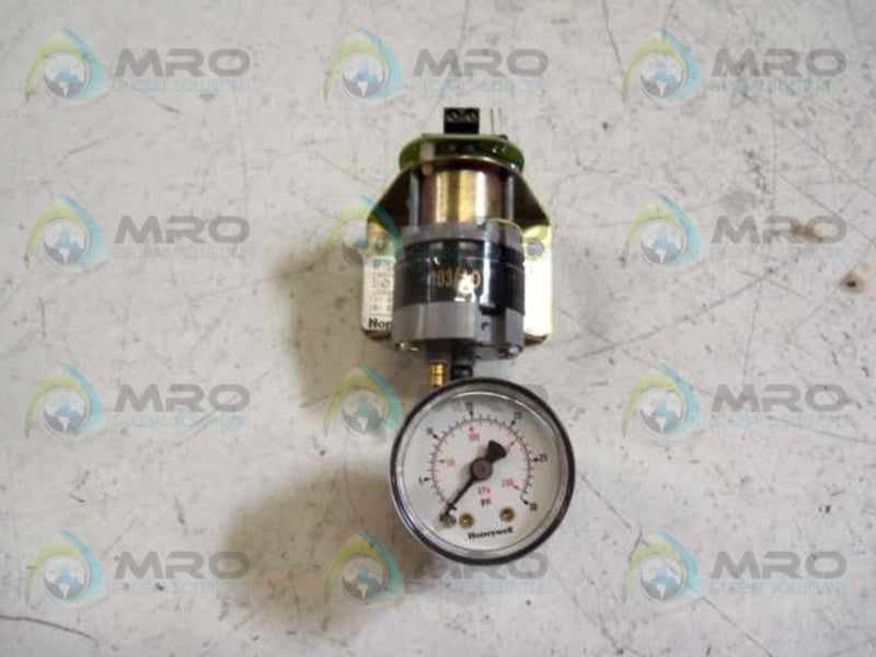 HONEYWELL RP7517A1017-1 E/P TRANSDUCER  UNMP