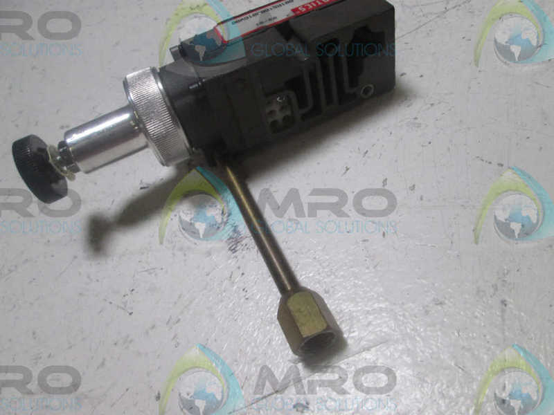 NUMATICS 081RS100J016WOO REGULATOR (AS PICTURED)  UNMP
